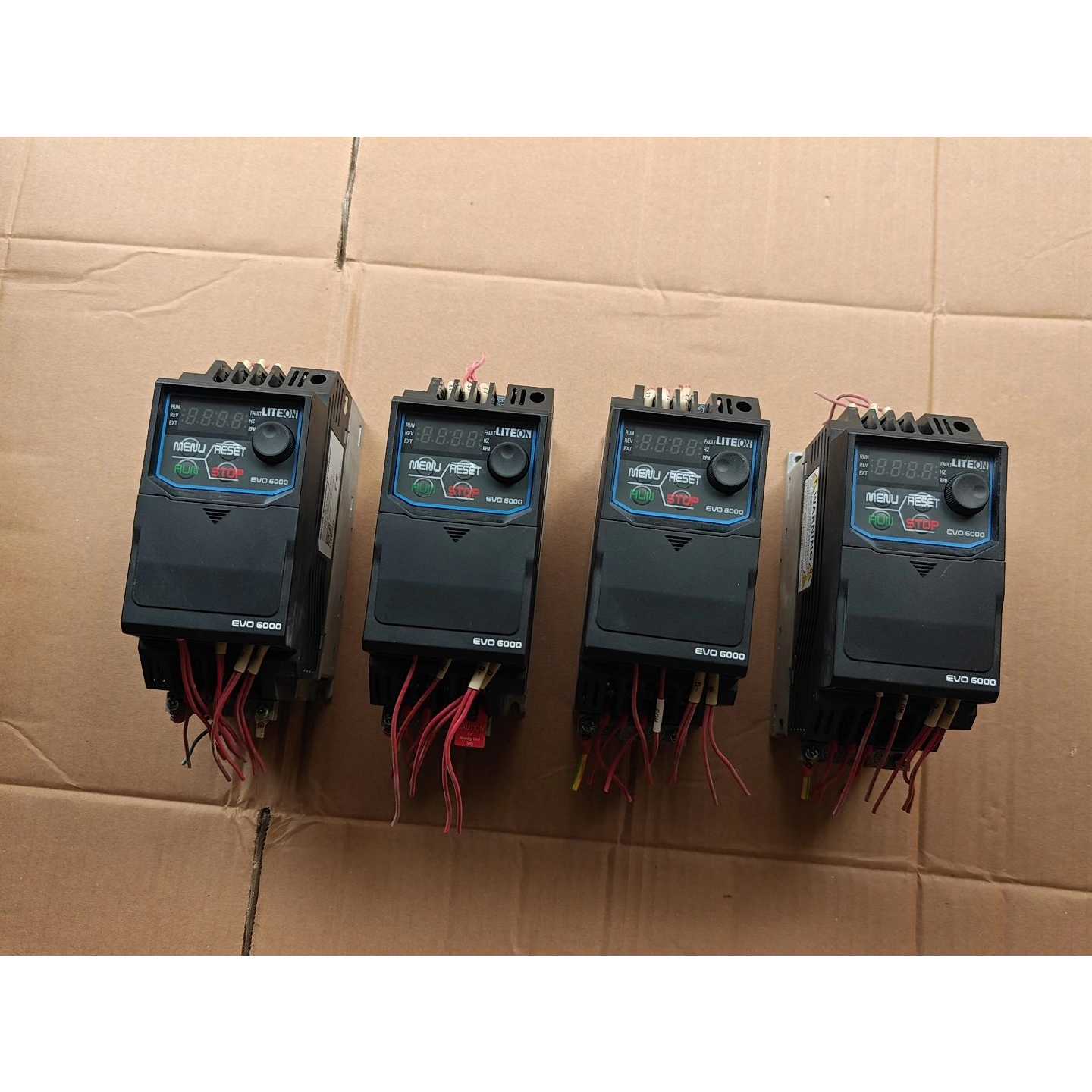 议价光宝变频器EVO600043PD75E20F0.75KW可维修图片
