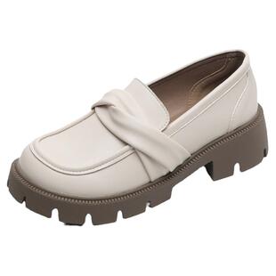 厚底白色小皮鞋女春季2026新款百搭单鞋英伦乐福鞋大码女鞋41到43