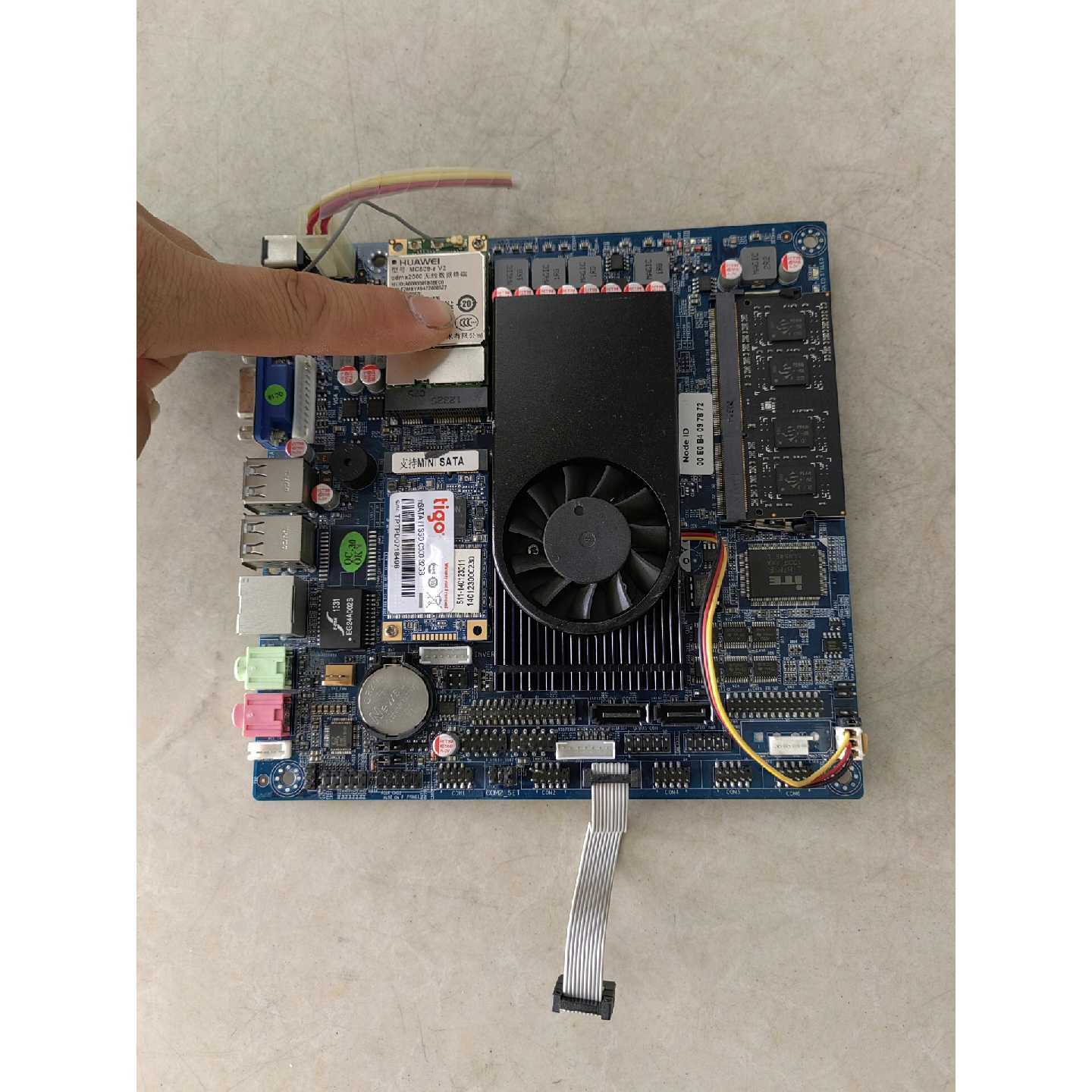 远程控制器主板ITX-1037CLNA 实图所拍，拆机件不知图片