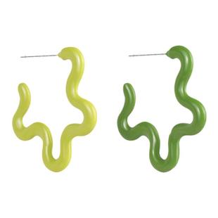 蒜了耳饰可爱绿色花朵耳钉不对称少女设计感气质耳环高级简约耳夹