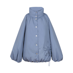 BLUEerror 纸感轻薄立体花朵羽绒服女宽松立领蓝色保暖外套秋冬