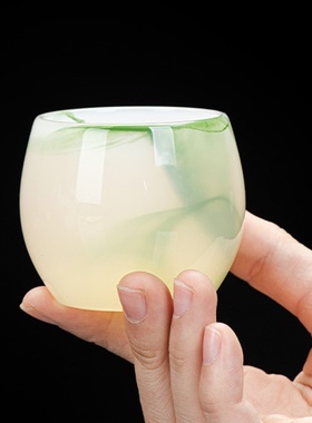 翡翠绿玉石茶杯酒杯功夫茶具自用养生高档玉石主人杯单个泡茶杯子