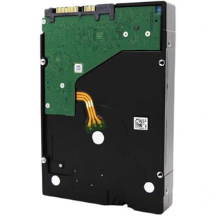双路虚拟化存储库国产硬盘 ST10000NM0016、HUH721010ALE600