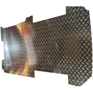 大通V80车厢护板不锈钢内饰地板后车厢全包围拉货改装铝合金脚垫