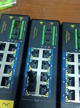 溢价-工业级8口以太网交换机 型号YHD28GF-SFP。