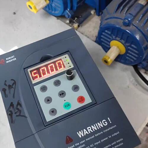 询价-乐邦变频器0.75KW，LB60G-4T0007BER，成色