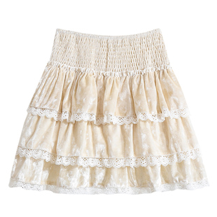 秋冬蕾丝花边拼丝绒粉色短裙蛋糕裙半身裙女冬季2025新款冬装裙子