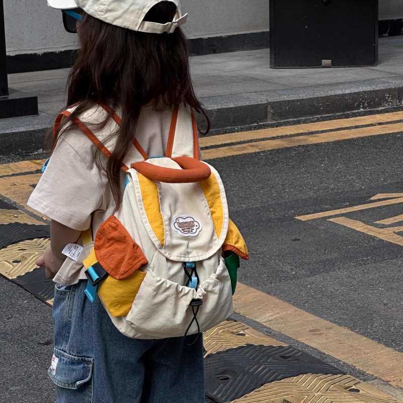 多功能撞色儿童书包女孩高颜值休闲轻便男童背包潮童旅游时尚登山