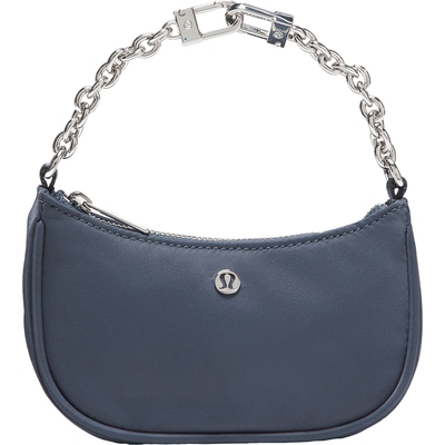 City Essentials Nano 女士收纳包 拒水丨lululemon丨LW9FVZS