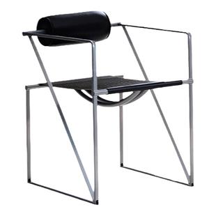 芬纳维亚ART 现代极简工业扶手餐椅 Nelly意式轻奢家用休闲椅书椅