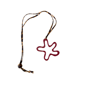 韩系镂空花朵爱心红色项链毛衣链女秋冬2025新款卫衣链时尚高级感