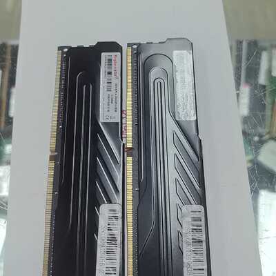金百达 DDR4 8G 2666MHz 台式机内存条 黑色马