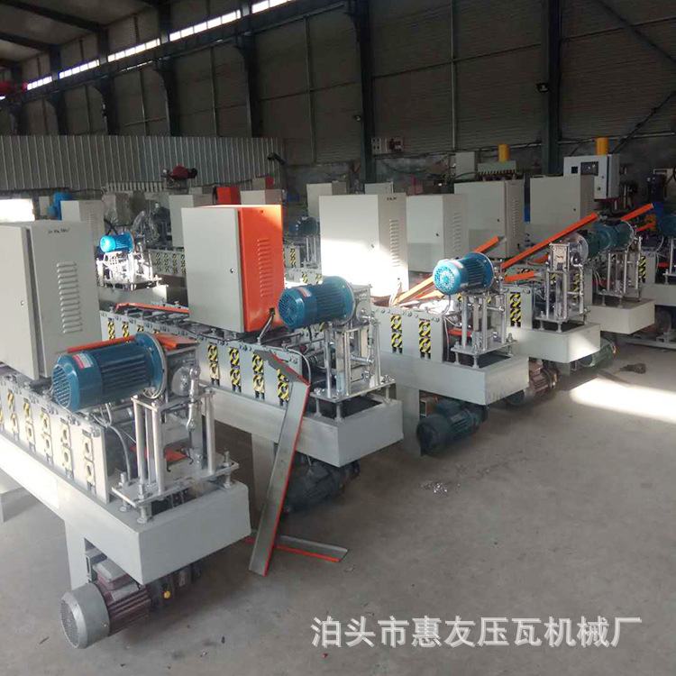 快速广告扣板机设备全自动彩钢设备 高速彩钢c84扣板机新型扣扳机