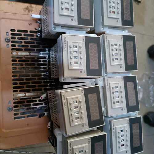 溢价-E5CN-XBN-Z继电器 100-240V