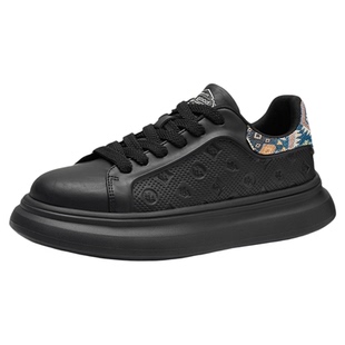 海澜之家黑色圆头休闲板鞋男款2026春季新款厚底耐磨潮流雕花男鞋