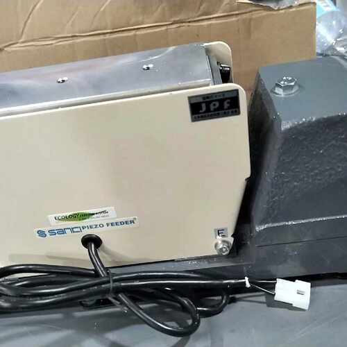 溢价-SANKI三崎 PEF-L200AG  直线型振动机，振