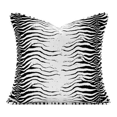 柏洛斯方枕样板房客厅抱枕腰托