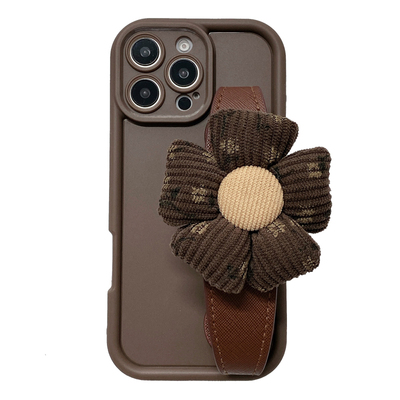 毛绒花朵手腕带斜跨挂绳手机壳