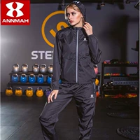 Элегантные черные кардиганские женщины