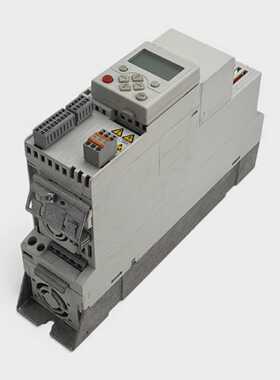 Lenze 8400 StateLine C E84AVSCE3024SXS Frequenzumrichter