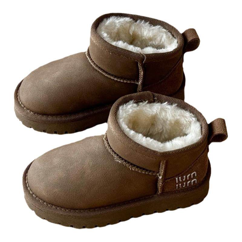 儿童雪地靴女童短靴2025冬季新款真皮加绒加厚男童保暖宝宝大棉鞋