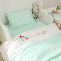 Кремовая зеленая модель модельного пружины и осенний бархатный набор шестилетних вещей