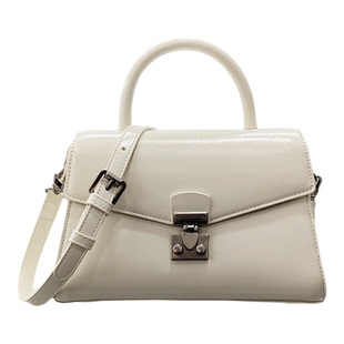 cocoarlene品牌包包时尚百搭亮皮小方包简约洋气油蜡皮手提斜挎包