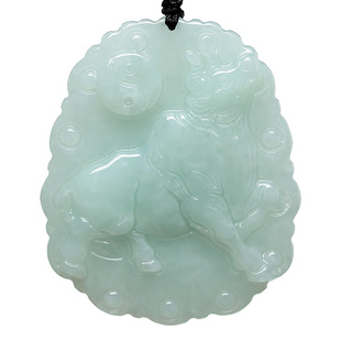 大款翡翠玉石十二生肖牛吊坠玉牛转运开运财牛属相牛挂件牛气冲天