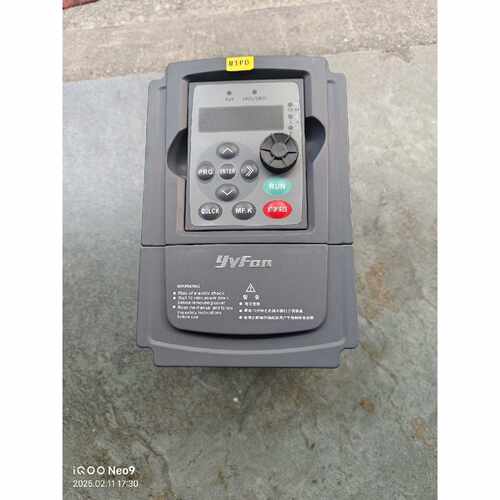 议价拆机誉峰变频器YF7000SG2R2P3R7T4可维修