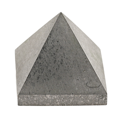 俄罗斯天然磁石墨金字塔摆件
