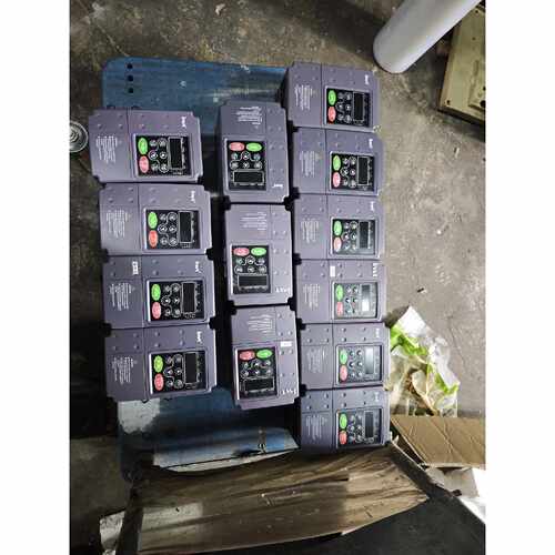 询英威腾变频器CHE1002R2GS2.2.2KW22