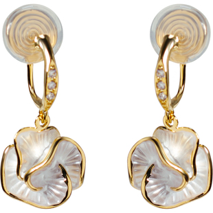 温柔白色山茶花甜美蚊香盘耳夹带钻耳钩耳环无耳洞一体式耳饰女