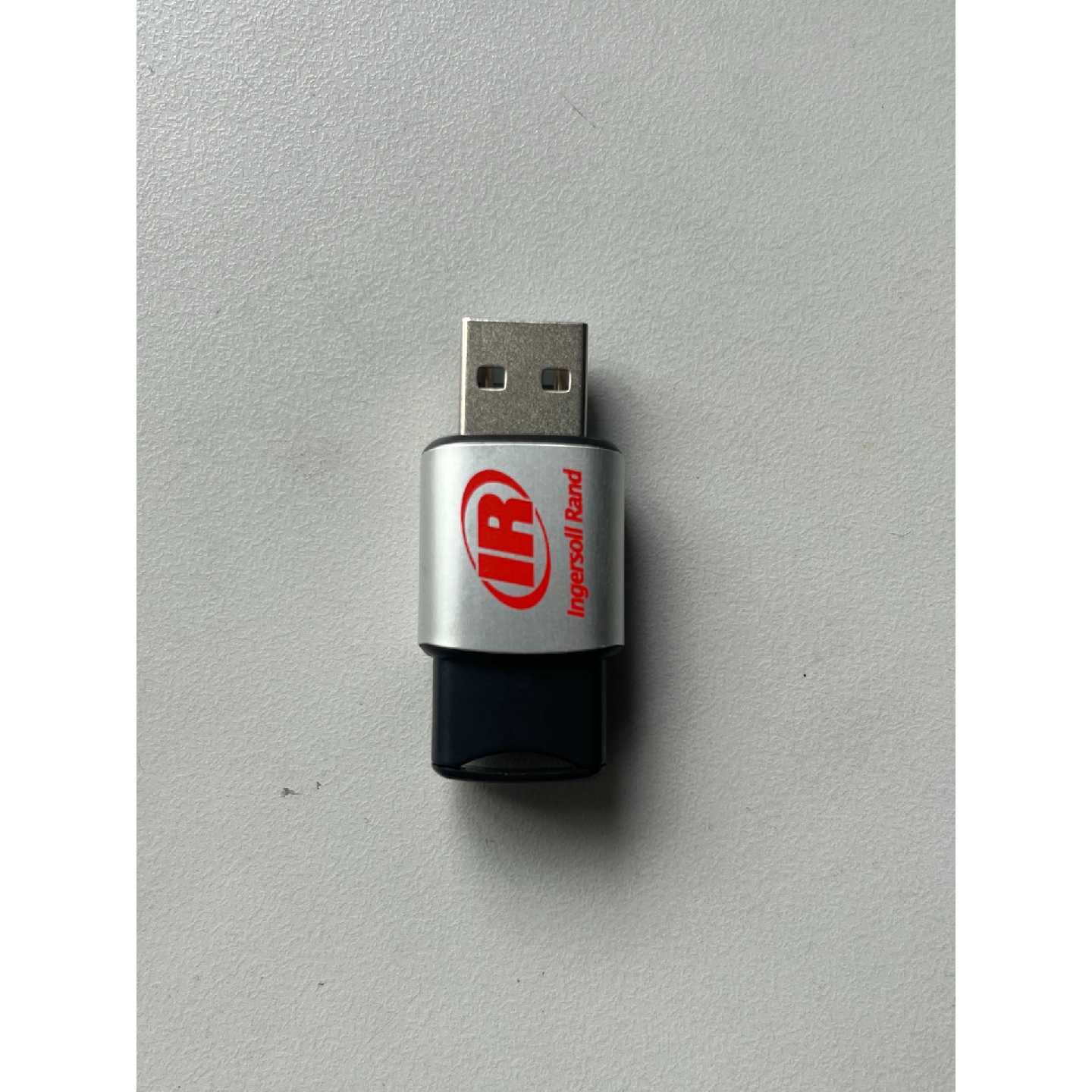 英格索兰IR USB闪存盘 2GB,实物如图,未使用。功能正