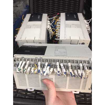 议价三菱PLCFX3GA60MTCM拆机价成色充新漂亮维修