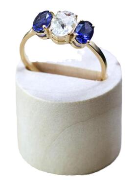 椭圆白色蓝宝石蓝紫董青石戒指