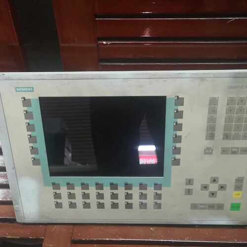 溢价-工控屏6AV6 542-0CC10-0AX0实物图