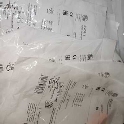 议价原装易福门型号EVC811德国可接线插座正品IFM型号evc811