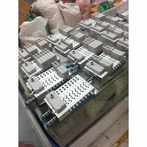 溢价-费斯托573384  573606组合件有12套，成色新，正
