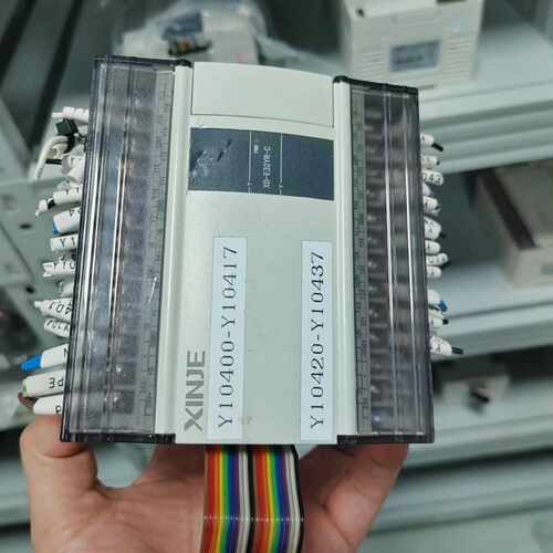 溢价-XD-E32YR-C，信捷PLC，件，成色如图，功能