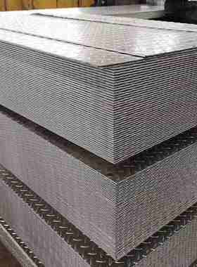 山东镀锌花纹板 4.75*1250 白铁皮 花纹钢板 防滑钢板