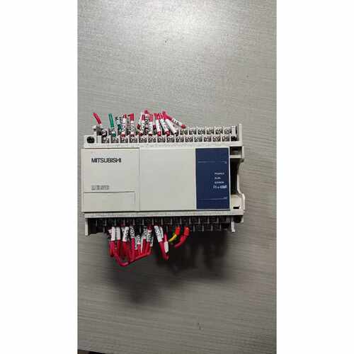 在线议价日本三凌PLc40MR 拆机件正常使用,成色如图，要的私聊。
