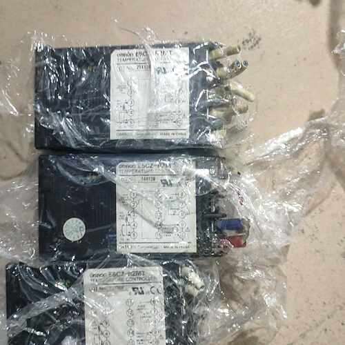 拆机件温控仪器E5CC-R2MT  E5CN-R2T