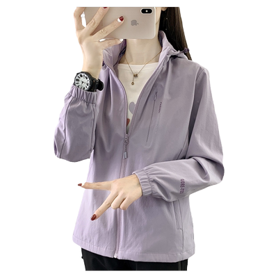 品牌冲锋衣女秋季薄款户外宽松