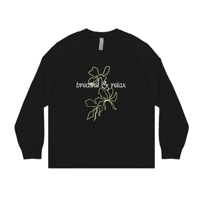 呼吸放松描边植物印花长袖T恤