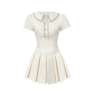 Lazy Didi苏格拉周末 矜贵星钻千金套装重工压褶显瘦拼色上衣半裙