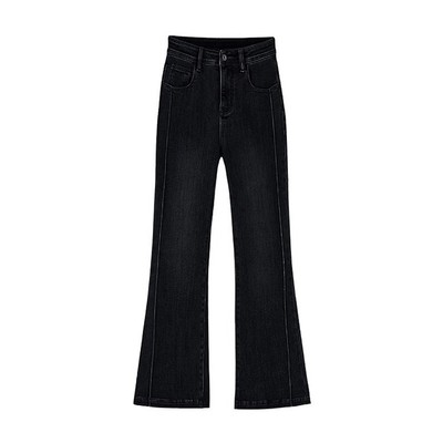 巨显瘦的微喇牛仔裤，谁穿谁好看