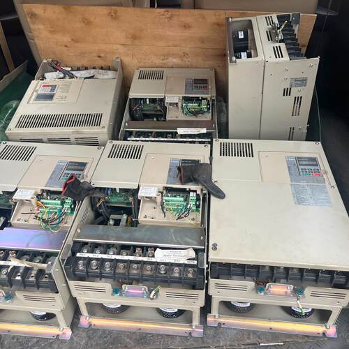溢价-安川E1000变频器55KW五台CIMR-EB4A0103A