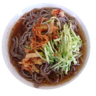 荞麦干冷面干冷面散装凉拌面烤面食品小麦玉米蕨根