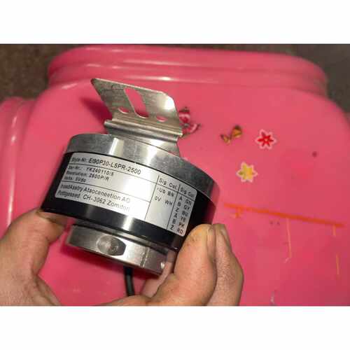 询价-编码器El90P30一L5PR一2500刚刚从设备下来
