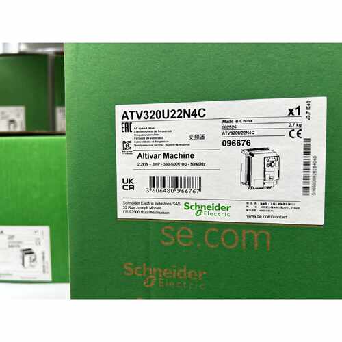 变频器ATV320U22N4C，全新—议价